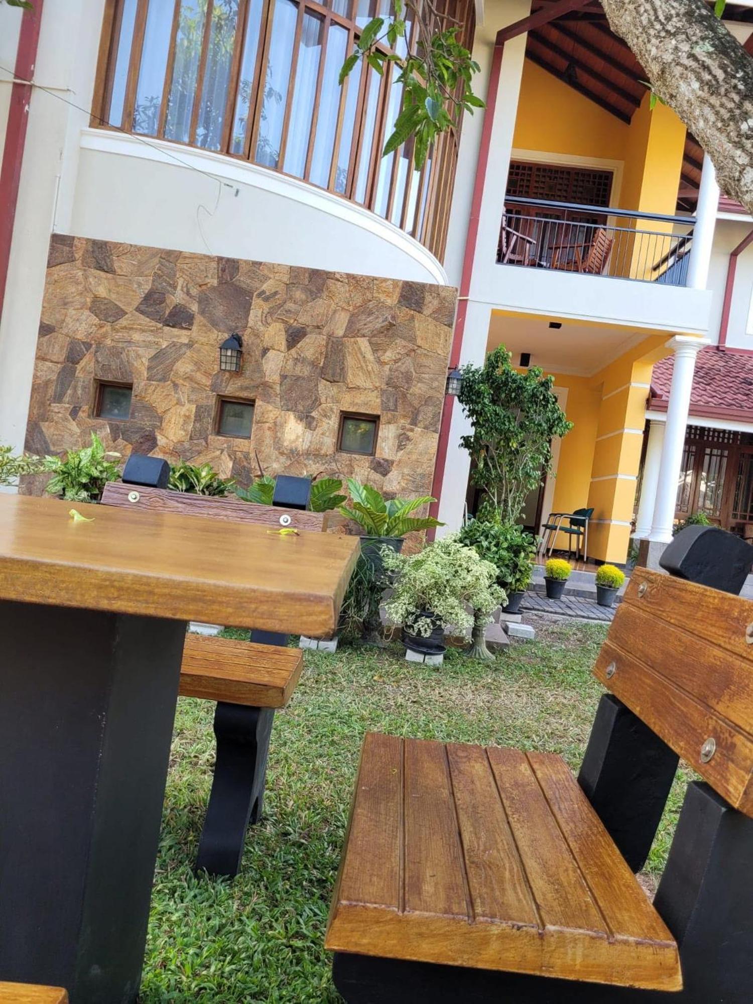 Bigcity Villa - Airport Transit Hotel Katunayaka Екстериор снимка