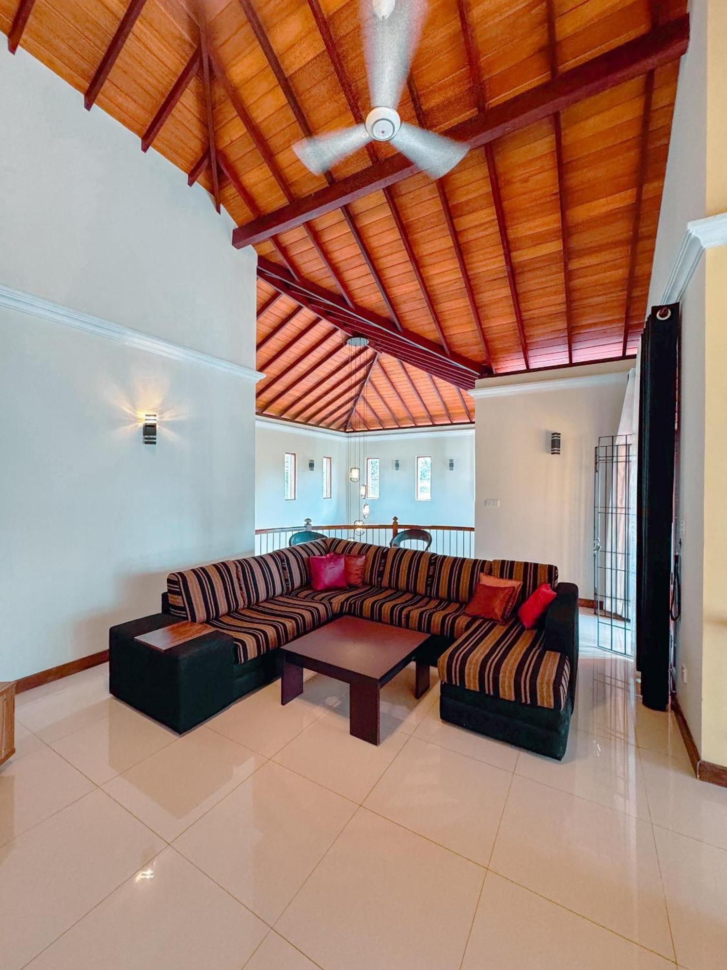 Bigcity Villa - Airport Transit Hotel Katunayaka Екстериор снимка